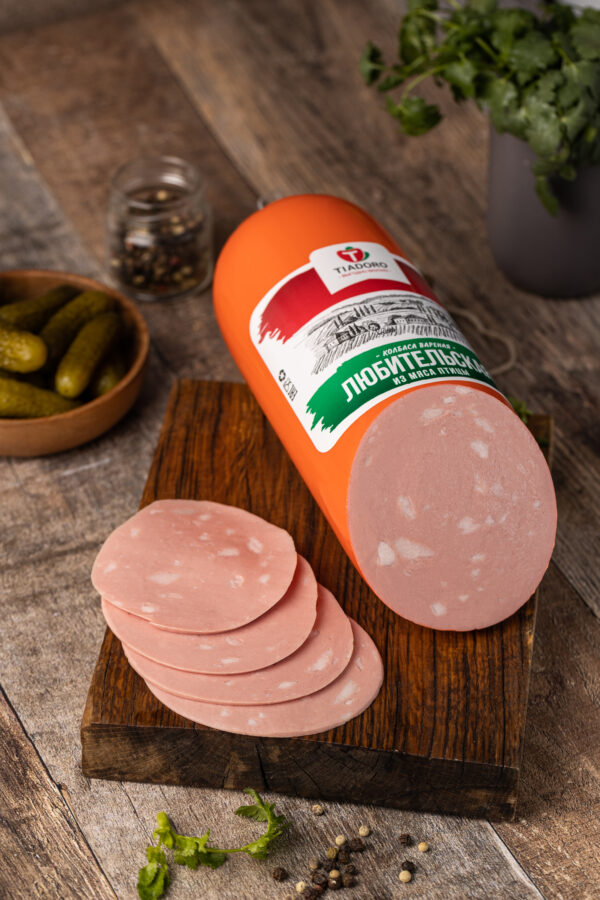 Колбаса из мяса птицы «Любительская» TIADORO